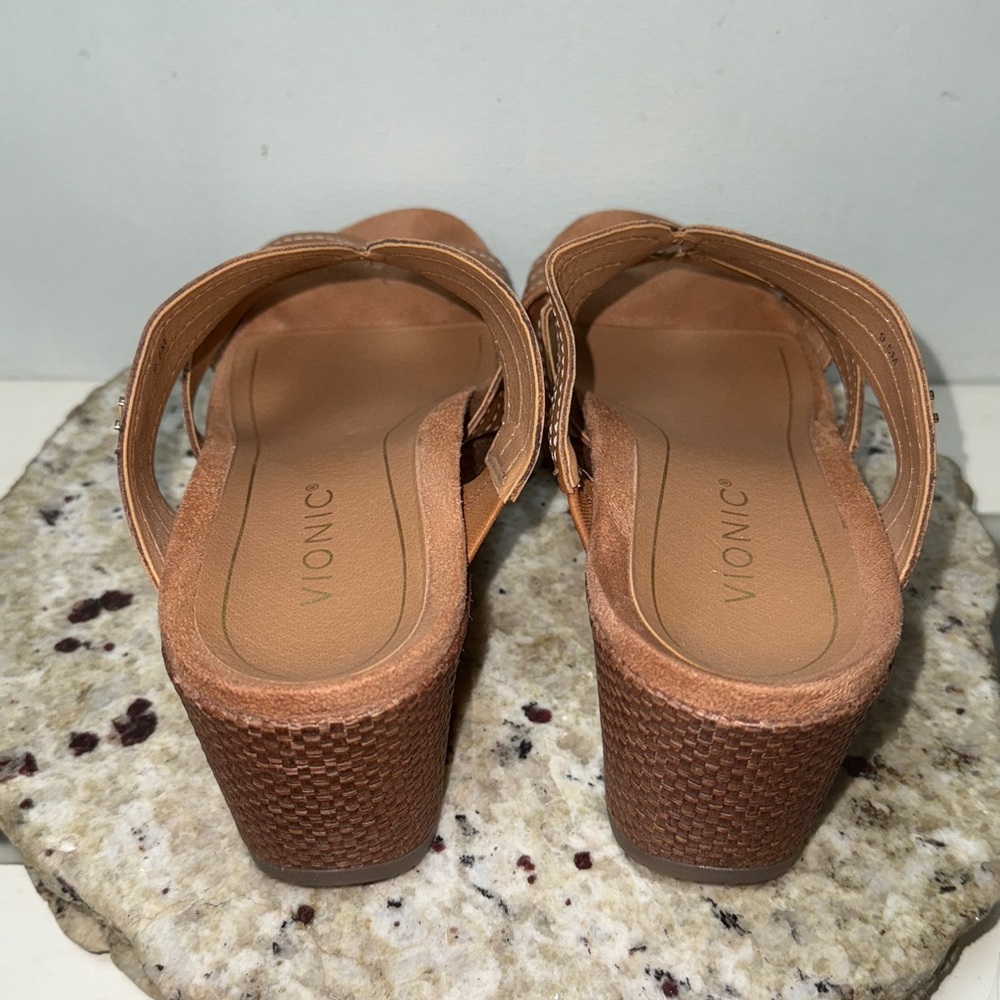 VIONIC MALORIE Raffia Natural Tan Leather Open Toe Slip On Wedge Sandals Sz 9.5 - Picture 12 of 16